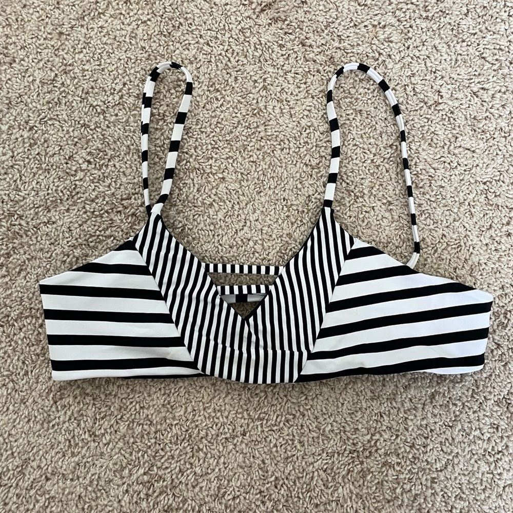 Malai Small Black and White Stripe Patterned Bikini Top - Size Small